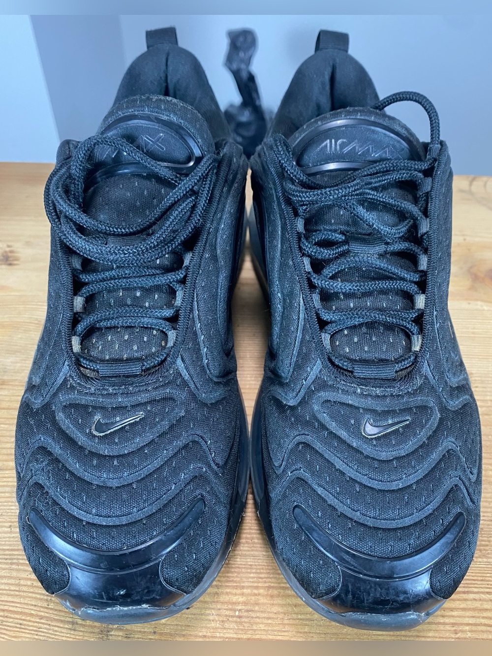 Nike Air Max 720 Black Jersey Mesh Low Top Sneakers Size 9.5